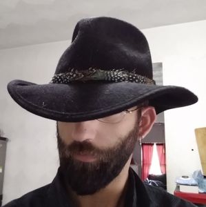 Meet your Posher, Zach